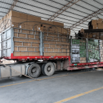 Xe hàng cồng kềnh được bốc xếp tại kho Trung Quốc của Kho Vận Liên Minh